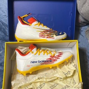 These are brand new custom cleats that i’ve never gotten the chance to wear.